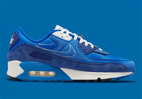 nike air max blau personalisieren|Nike Air Max shoes.